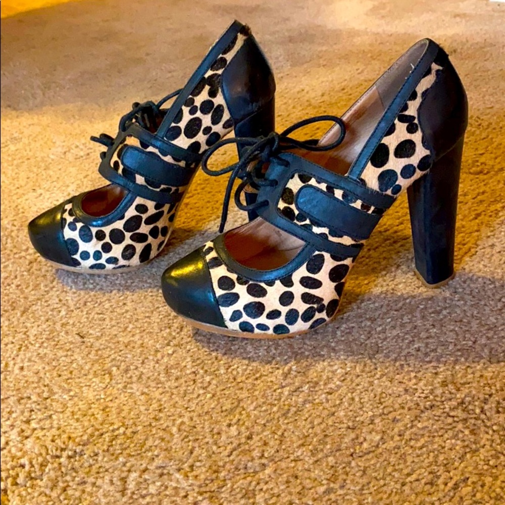Heel Shoe fits 7/7.5 comfortable thick heel